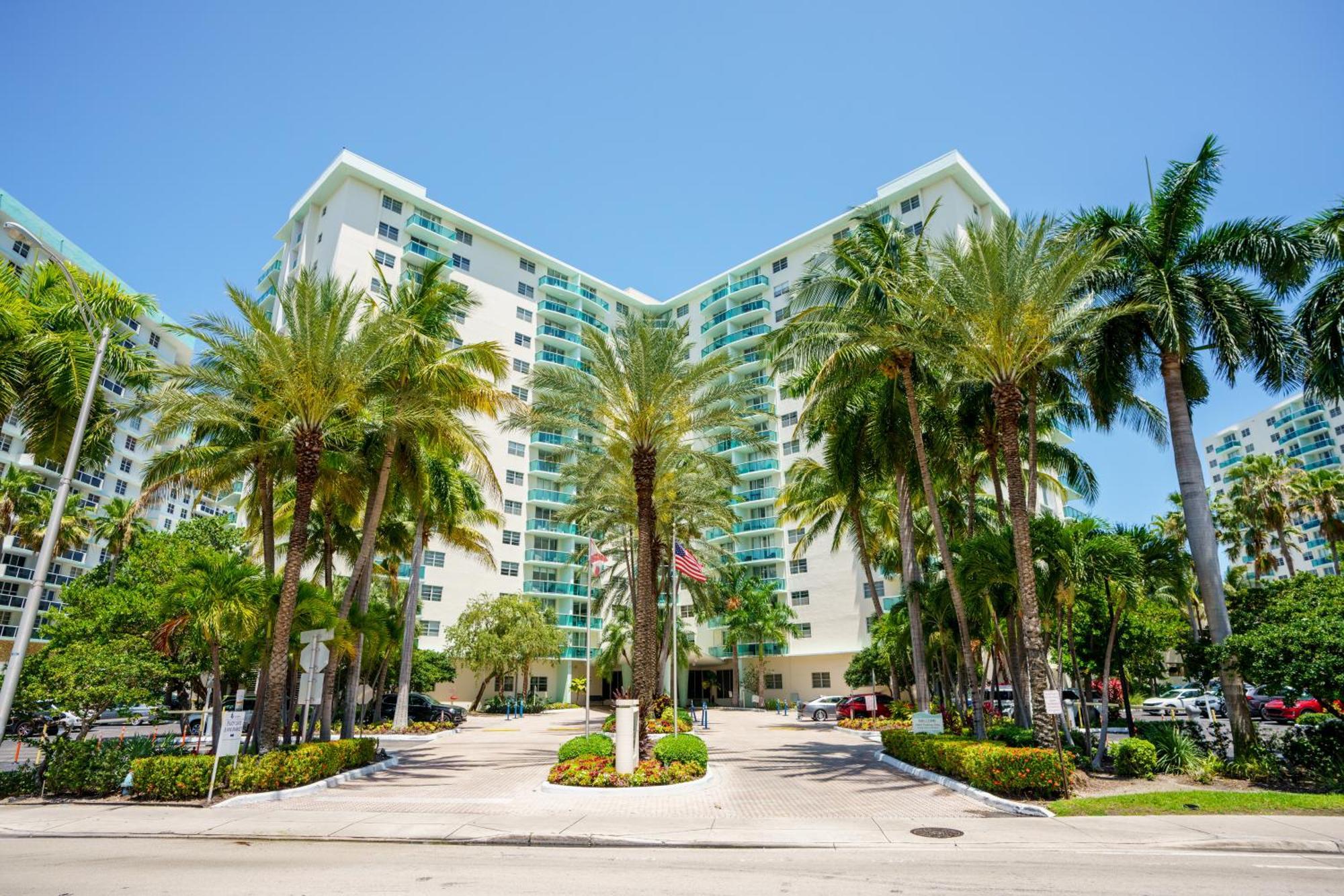 Modern 1 Bdr Oceanview With Direct Beach Access! Голливуд Экстерьер фото